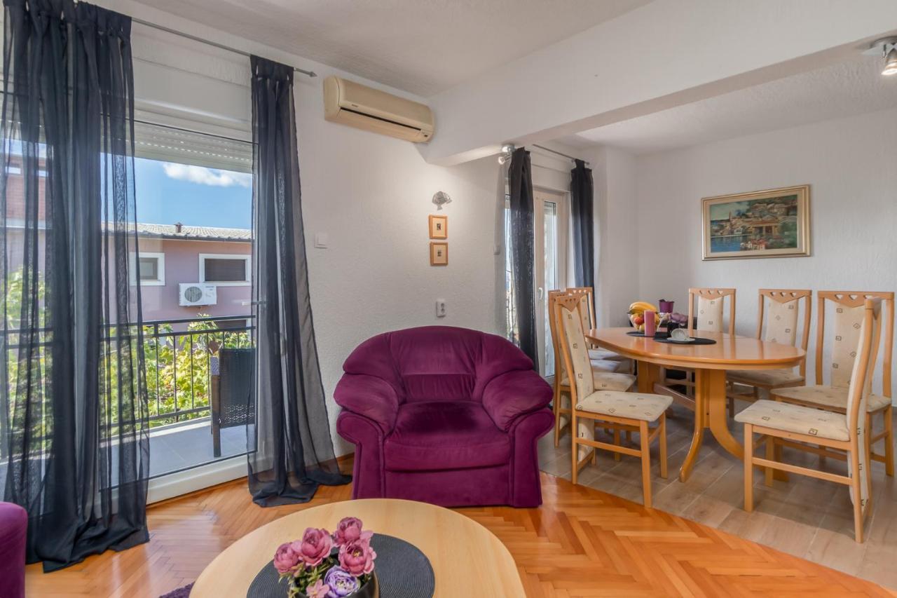 Apartments Lord Novi Vinodolski Exterior photo